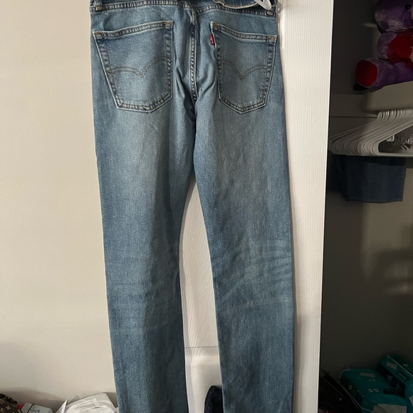 Men’s Levi Jeans Size 28x32 - Picture 2 of 2